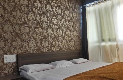Daulatabad Hotel | Hotel Holiday Era Opposite Railway Station