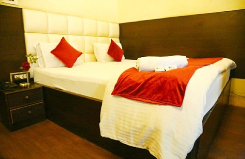 Sakchi Hotel | Hotel Holidei Inn