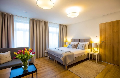 Zabkowice Slaskie Hotel | Hotel i Restauracja na Skarpie