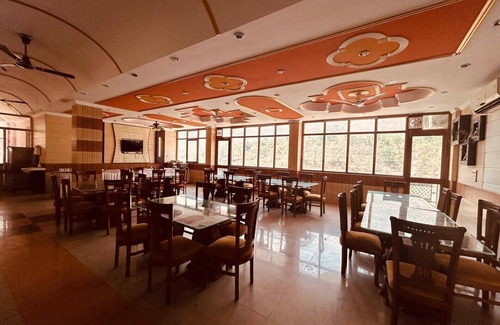 Shivanandi Hotel | Hotel