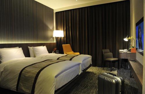 Pingzhen District Hotel | Hotel In