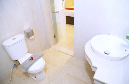 Hargomulyo Hotel | Hotel Indah Palace Tawangmangu