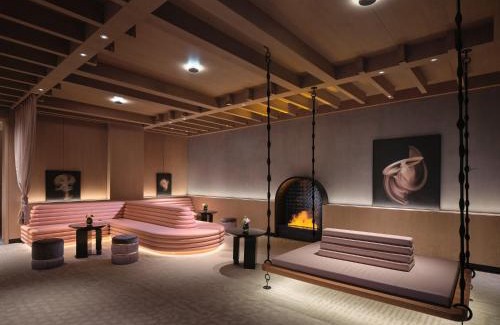 Shangcheng Hotel | Hotel Indigo Hangzhou Uptown,Close to Westlake , boutique design hotel with freeflow minibar