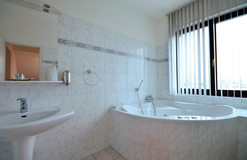 Petrkovice Hotel | Hotel Isora