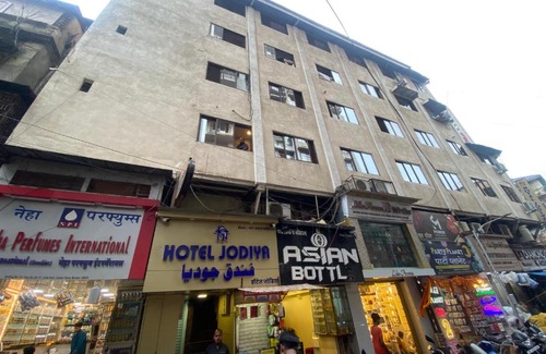 Masjid Bandar Hotel | Hotel Jodiya - Near CST