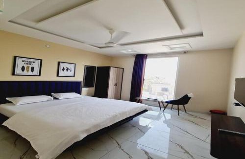 Sikar Hotel | Hotel Kaanjee