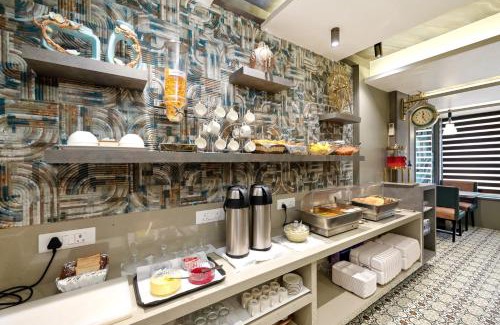 Grant Road Hotel | Hotel Kalpana Palace, Mumbai