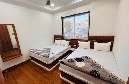 Omkareshwar Hotel | Hotel Kalyan