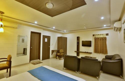 Ahmedabad City Centre Hotel | Hotel Kamran Palace
