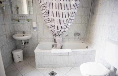 Kaposvar Hotel | Hotel Kapos