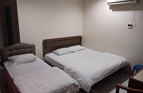 Simpang Hotel | Hotel Kavanass Inn