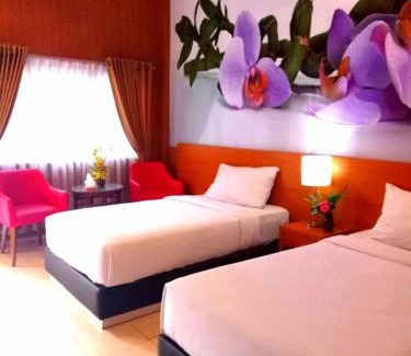 Rembang Hotel | Hotel Kencana Rembang