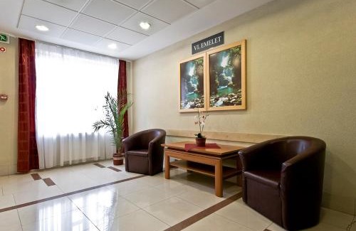 Dunaujvaros Hotel | Hotel Kerpely