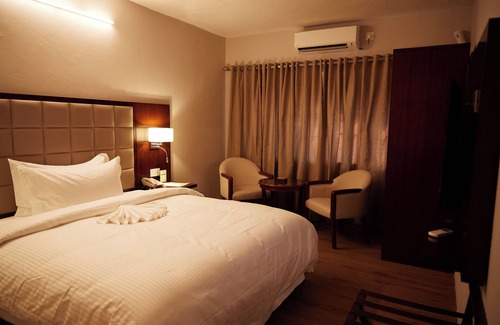 Lubumbashi Hotel | HOTEL KING'S PALACE