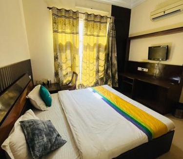 Zirakpur Hotel | Hotel kingston
