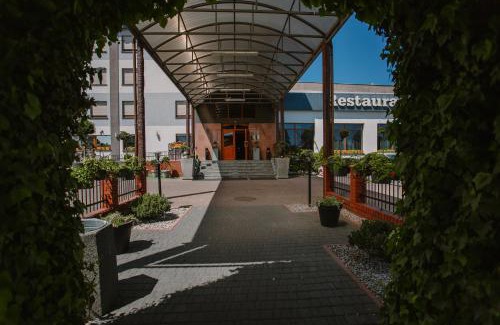 Wrzesnia Hotel | Hotel Kosmowski