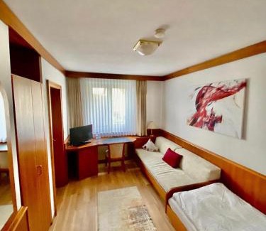 Neuenburg am Rhein Hotel | Hotel Krone