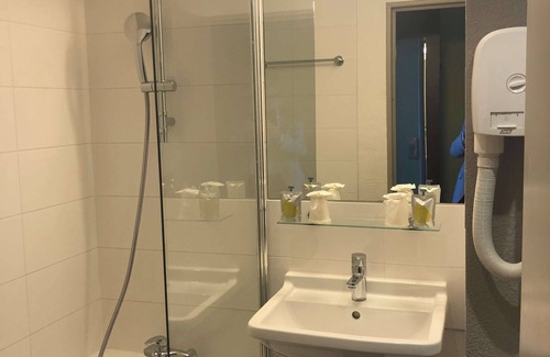 Athis-Mons Hotel | Hotel Kyriad Orly Aéroport Athis Mons