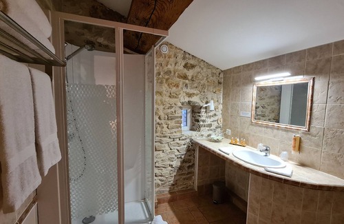 Suze-la-Rousse Hotel | Hotel La Bastide St Bach