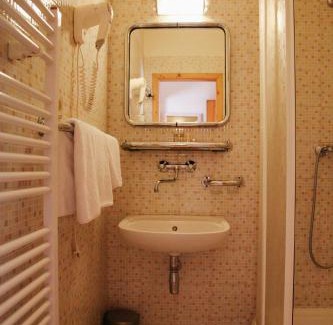 Mlada Boleslav Hotel | Hotel La Romantica