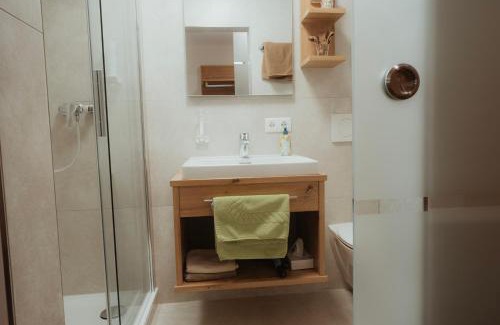 Altfraunhofen House | Hotel - Landgasthof Obermaier Zum Vilserwirt