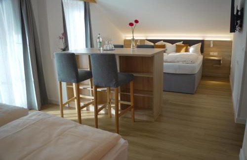 Sankt Heinrich Hotel | Hotel Landgasthof Schöntag
