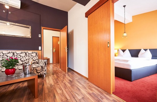 Bruck an der Mur Hotel | Hotel Landskron
