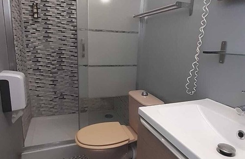 Saint-Agreve Hotel | HOTEL LE 1050