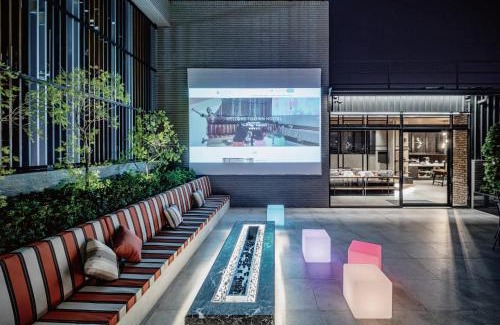 West Central District Hostel | Hotel Leisure 台南行旅-巷弄潮旅