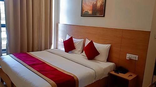 Sector 62 Hotel | Hotel Lemon Suites And Banquet - Noida Sector 62