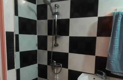 Hammam Bou Hadjar Hotel | Hotel Les Fréres Benouis