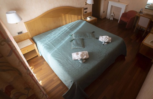Celano Hotel | Hotel Lory
