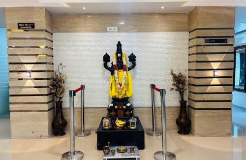 Jubilee Hills Hotel | Hotel Lotus Grand Jubilee