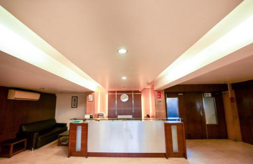 Malad East Hotel | Hotel Lucky Goregaon