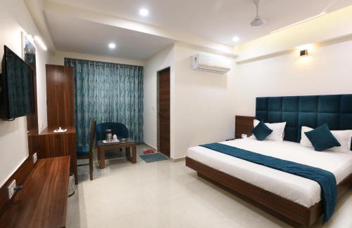 Changodar Hotel | Hotel Luxura, Ahmedabad