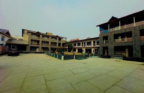 Rajbagh Hotel | Hotel Luxury Inn