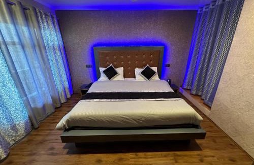 Rajbagh Hotel | Hotel Luxury Inn