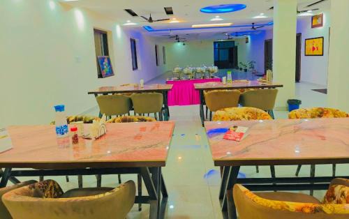 Amb Hotel | Hotel Maa Chintpurni International