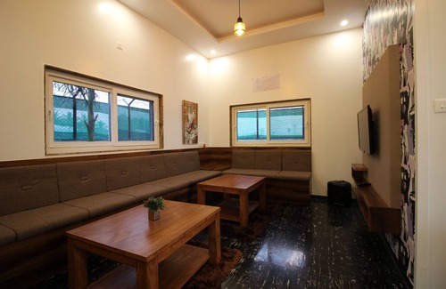 Loni Kalbhor Hotel | Hotel Majestique pune