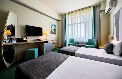 Constanta Hotel | Hotel Malibu Mamaia