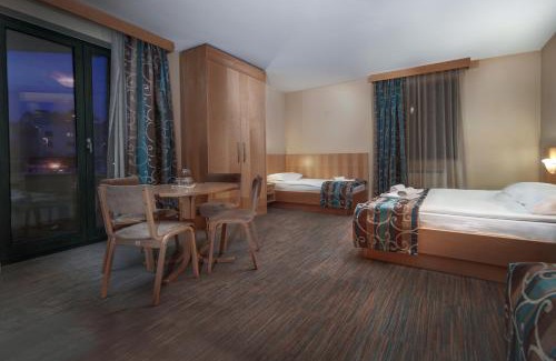 Divaca Hotel | Hotel Malovec