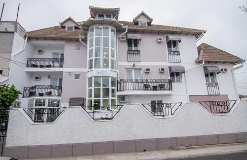 Doua Mai Hotel | Hotel MaRailiS Mangalia