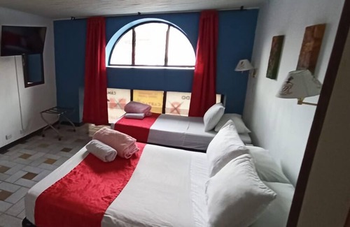 Cartago Hotel | Hotel Mariscal Robledo Cartago