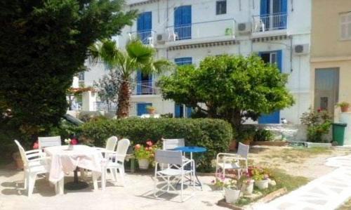 Aegina Town Hotel | Hotel Marmarinos