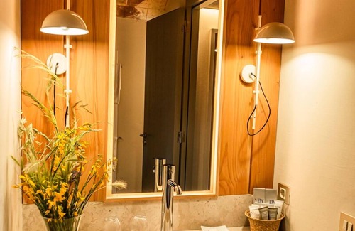 Avinyonet de Puigventos Hotel | Hotel Mas Bosch 1526