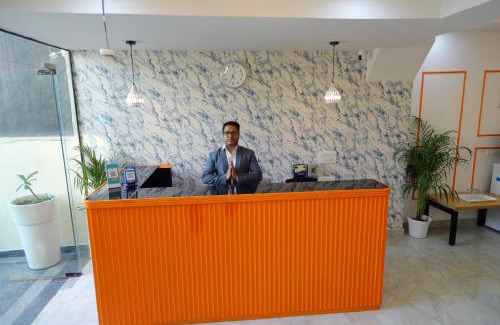 Sector 15 House | Hotel Mavens House Artemis Hospital Road