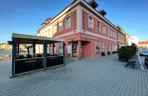 Uherske Hradiste Hotel | Hotel Maxi