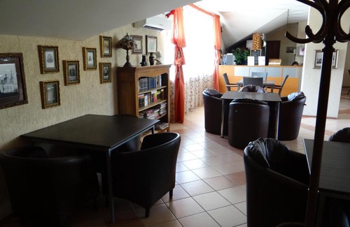 Vol'sk Hotel | Hotel Mayak