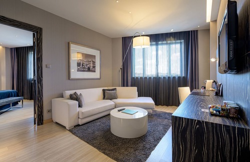 Alameda de Osuna Hotel | Hotel Maydrit Airport