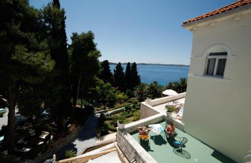 Hvar Hotel | Hotel Moeesy, Blue & Green Oasis
